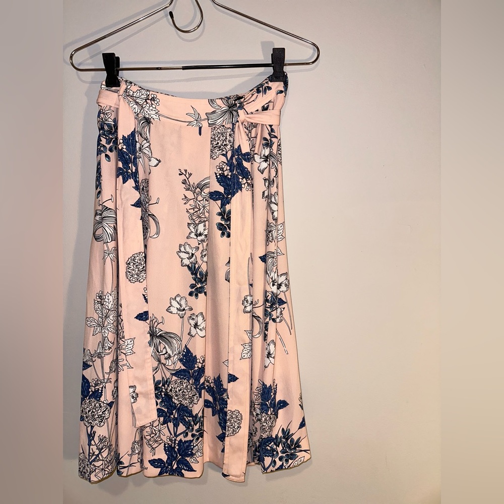 Banana Republic Light Pink Floral Mid Length Skirt